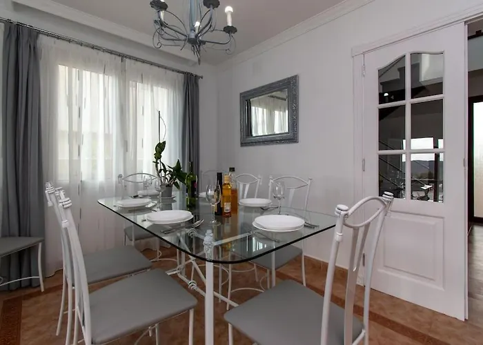 Simona. Peaceful 3 Bedroom Villa. Villa