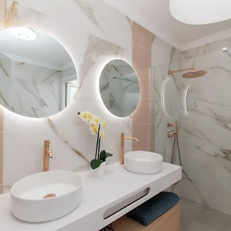 Villa Simona. Peaceful 3 Bedroom Villa. *