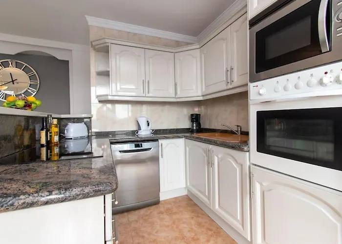 Villa Simona. Peaceful 3 Bedroom Villa. *