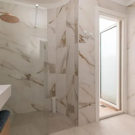 빌라 Simona. Peaceful 3 Bedroom Villa. Chayofa