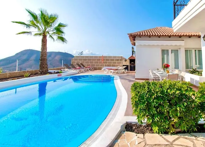 ヴィラ Simona. Peaceful 3 Bedroom Villa. *